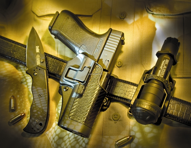 Picture of Blackhawk 410003Bkr Serpa Cqc  Owb Size 03 Black Carbon Fiber Polymer Belt Loop/Paddle Fits 1911 Government & Clones Right Hand 410003BK-R