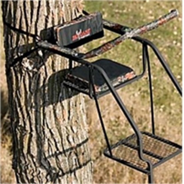 Picture of Big Game Hunting The Skybox Deluxe