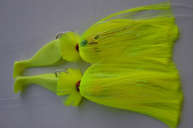 Picture of Blue Water Candy Tandem Rig, 9", 5 Oz/3 Oz, Chartreuse Shad
