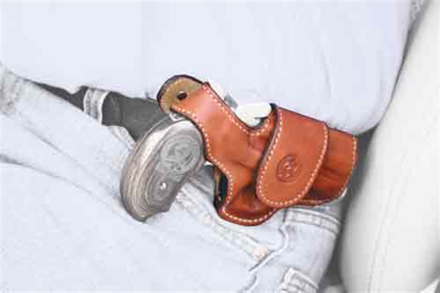 Picture of Bond Arms Arms Driving Holster RH Thumbsnap Leather Tan BAH-DT-350-TNRBT