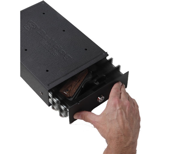 Picture of Bulldog Cases One Touch Spring Load Personal Safe W/Key Lock<