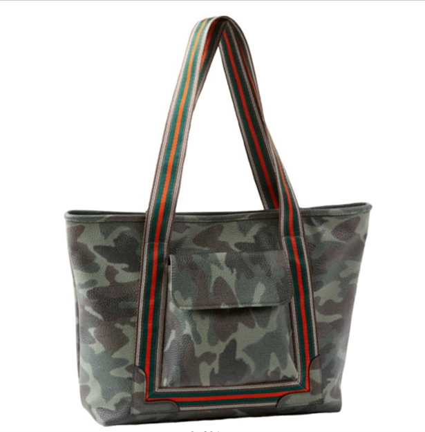 Picture of Bulldog Concealed Carry Purse Fashion Tote Style Camo<< BDP049