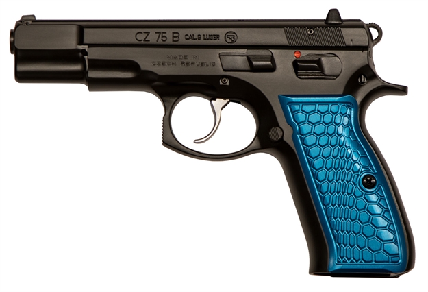 Picture of Czusa 91133 Czusa75b  9Mm 16Rd BL Anodized Wicked Grips
