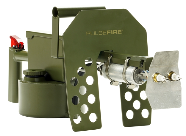 Picture of Exothermic Technologies Pflrt Pulsefire Lrt Green Powder Coated Aluminum/Brass/Viton 25 FT Flame Range 25.70" Long Fuel Gasoline/Gasoline, Diesel Mix Includes Battery/Battery Charger PF-LRT