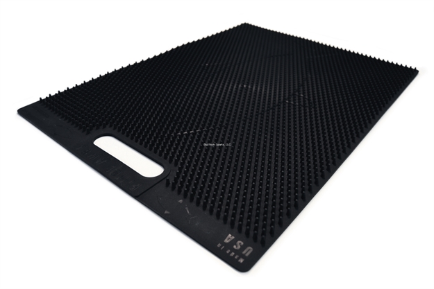 Picture of Fillet Away Fish Mats Non-Slip, Stink Free Fillet Mat, Flexible Rubber With 3/8" Raised Pegs, 14" W X 19" L