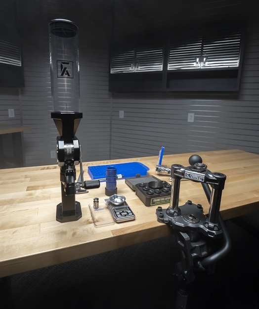 Picture of  Frankford Arsenal 1198151 FA Essentials Reloading Kit