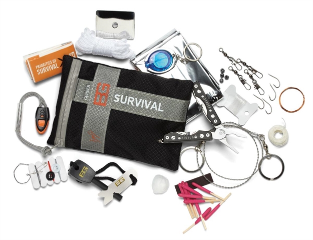 Picture of Gerber Bear Grylls Ultimate Survival Kit, 16 Piece, Clam