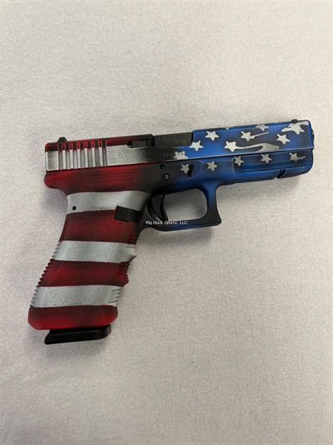 Picture of Glock G17 Gen3 Semi Auto Pistol, 9Mm , 4.5" Bbl, 17Rd,Full Size Rwb Battle Worn Flag
