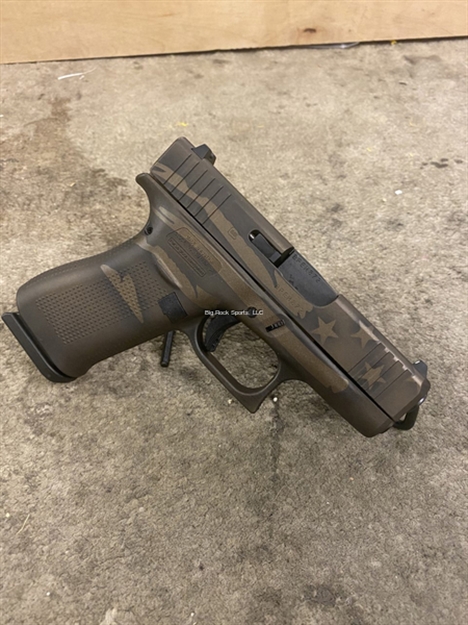 Picture of Glock G43 Semi Auto Pistol, 9Mm. 3.39" Bbl, 6 Rd, Fixed Sights, Single Stack, Midnight Bronze Battle Worn Flag