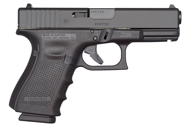 Picture of Glock Ug2350201 G23 Gen 4 Compact Double 40 Smith & Wesson (S&W) 4.01" 10+1 Black Interchangeable Backstrap Grip Black