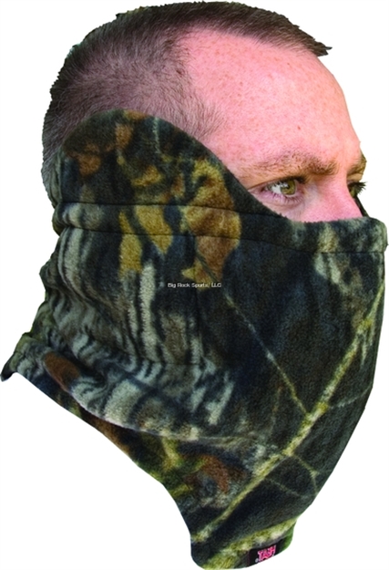 Picture of Heat Factory Heated Neck Gator, Mossy Oak Break-Up Camo