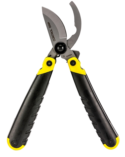 Picture of Hunters Specialties 100054 Control Grip Folder 3Cr13 Stainless Steel