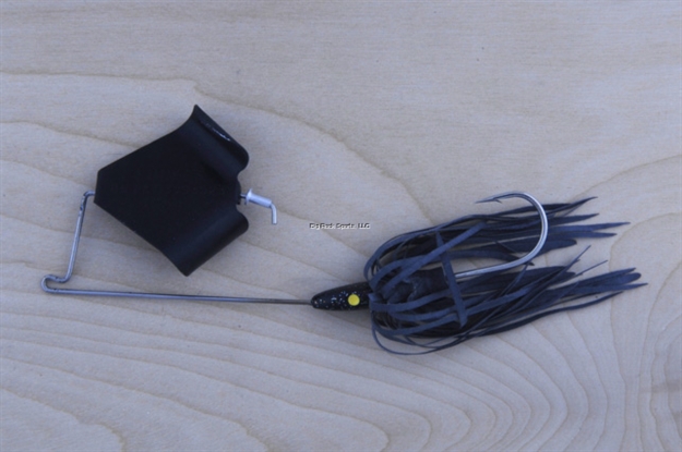 Picture of Lunker Lure Original Buzz Bait, 1/2 Oz, Black Skirt/Black Blade