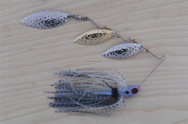 Picture of Lunker Lure Proven Winner Spinnerbait, 3/4 Oz, Blue Glimmer Head/Blue Fish Scale Skirt, Willow