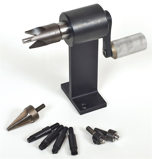 Picture of  Lyman 7777793 Case Care Kit 011516777935