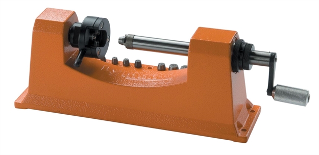 Picture of Lyman Universal Case Trimmer W/Carbide Cutter & 9 Pilot Multi-Pk 7862009 011516720092