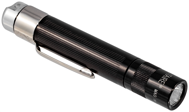Picture of  Maglite Jsasz2 Solitaire Spectrum Series Black White Led 33 Lumens 35 Meters Range