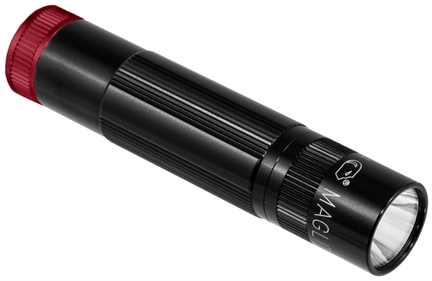 Picture of Maglite Xl50s3sw7 Xl50 Red Led 200 Lumens Aaa (3) Included Battery Black