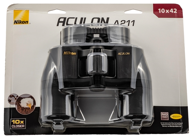 Picture of Nikon 6487 Aculon A211 10X 42Mm 314.00 FT @ 1000 Yds Fov 0.46" Eye Relief Black