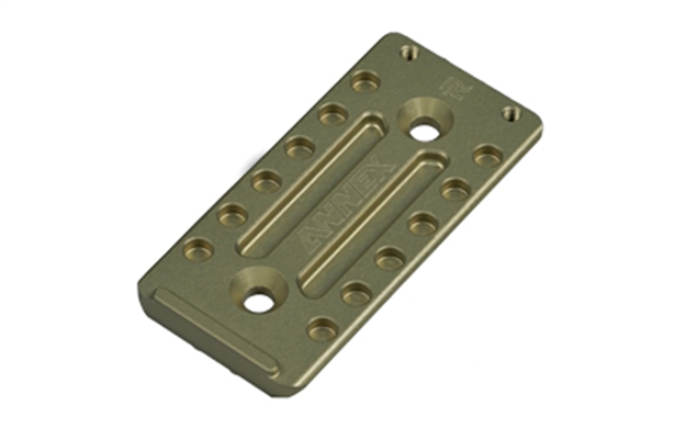 Picture of Q Llc Accarcaqsertplate Arca Swiss Q-Sert Plate 7075 Aluminum ACC-ARCA-QSERTPLATE 850035705315