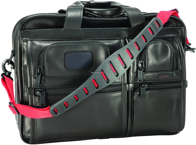 Picture of Quake Claw Gear Bag Strap Red