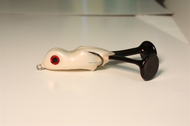 Picture of Scum Frog Bigfoot Topwater Frog, 2 1/2", 3/8 Oz, Red Pearl, Floating