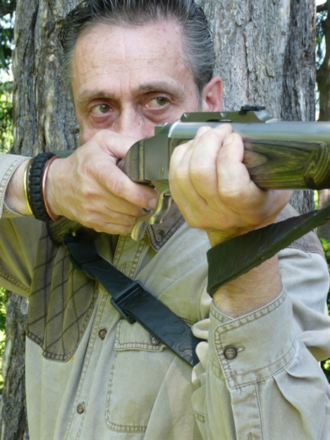 Picture of Slogan Outdoors Long Magnum Heavy Weight Sling W/Brute Swivels Black