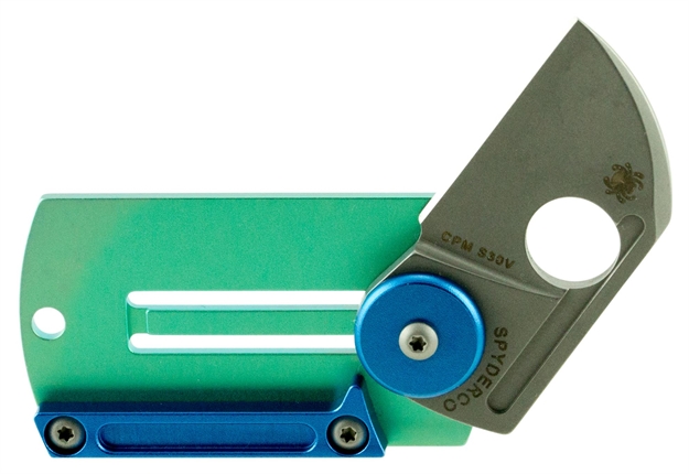 Picture of Spyderco Dog Tag Folder 1.23" Cpm-S30v Sheepsfoot Titanium