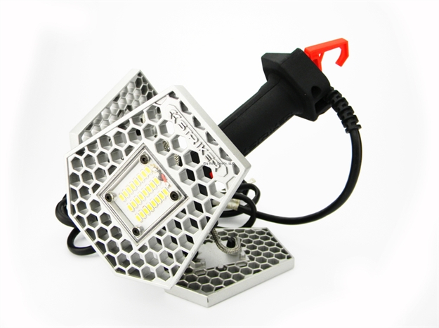 Picture of Striker Concepts Trilight Droplight, Adjustable Aluminum Heads, 3000 Lumens 00177