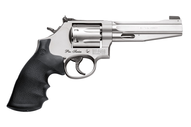 Picture of Smith & Wesson 686 Plus Pro Revolver 357 Mag, 5 In, Syn Grp, 7 Rnd, Medium S/S Frame 178038