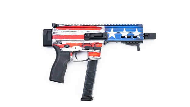 Picture of UTAS UT9M PIST 9MM 6" US FLAG 33+1# UT9M-US6 850037831081