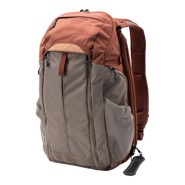 Picture of Vertx Vtx5016si/Shc Gamut Pack 2.0  Backpack Nylon 20.5" H X 11.5" W X 7.5" D Sienna/Mocha