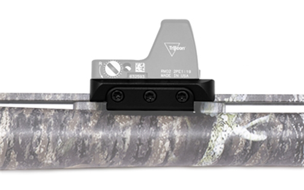 Picture of  Warne 6108M Red Dot Reflex Mount Shotgun Rib Black Anodized Aluminum Fits Burris/Cmore/Docter/Eotech/Holosun 656813113941