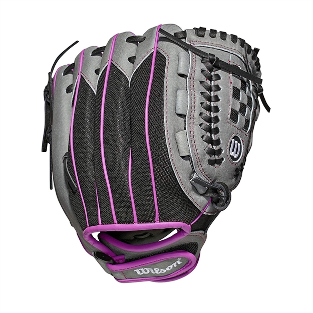 Picture of Wilson Flash All Positions 11" Softball Glove RH
