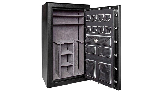 Picture of Winchester Safes Silverado 49-54 Gun BK Man