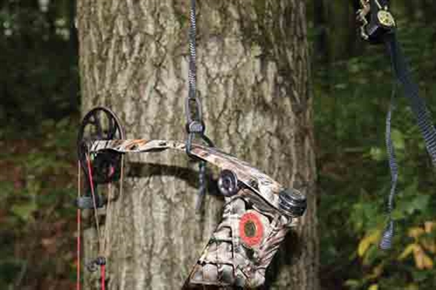 Picture of X-Stand Treestands Rope Hoist The Wing Man W/Rubber Wire 25' Nylon