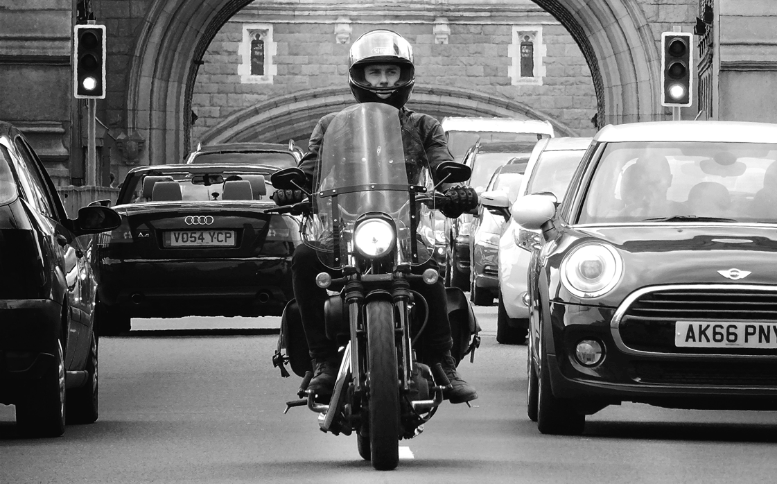 Is Lane Splitting Legal Anywhere in the US? Is Lane Splitting Legal Anywhere in the US? - driver-start.com