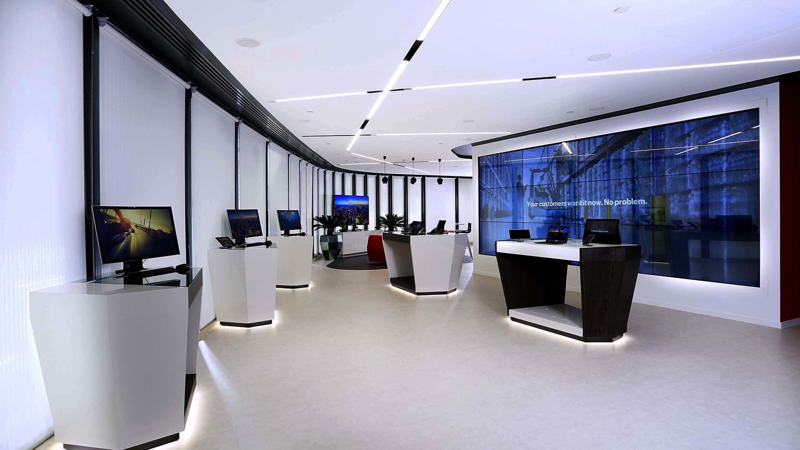 Downstream VERIZON LONDON