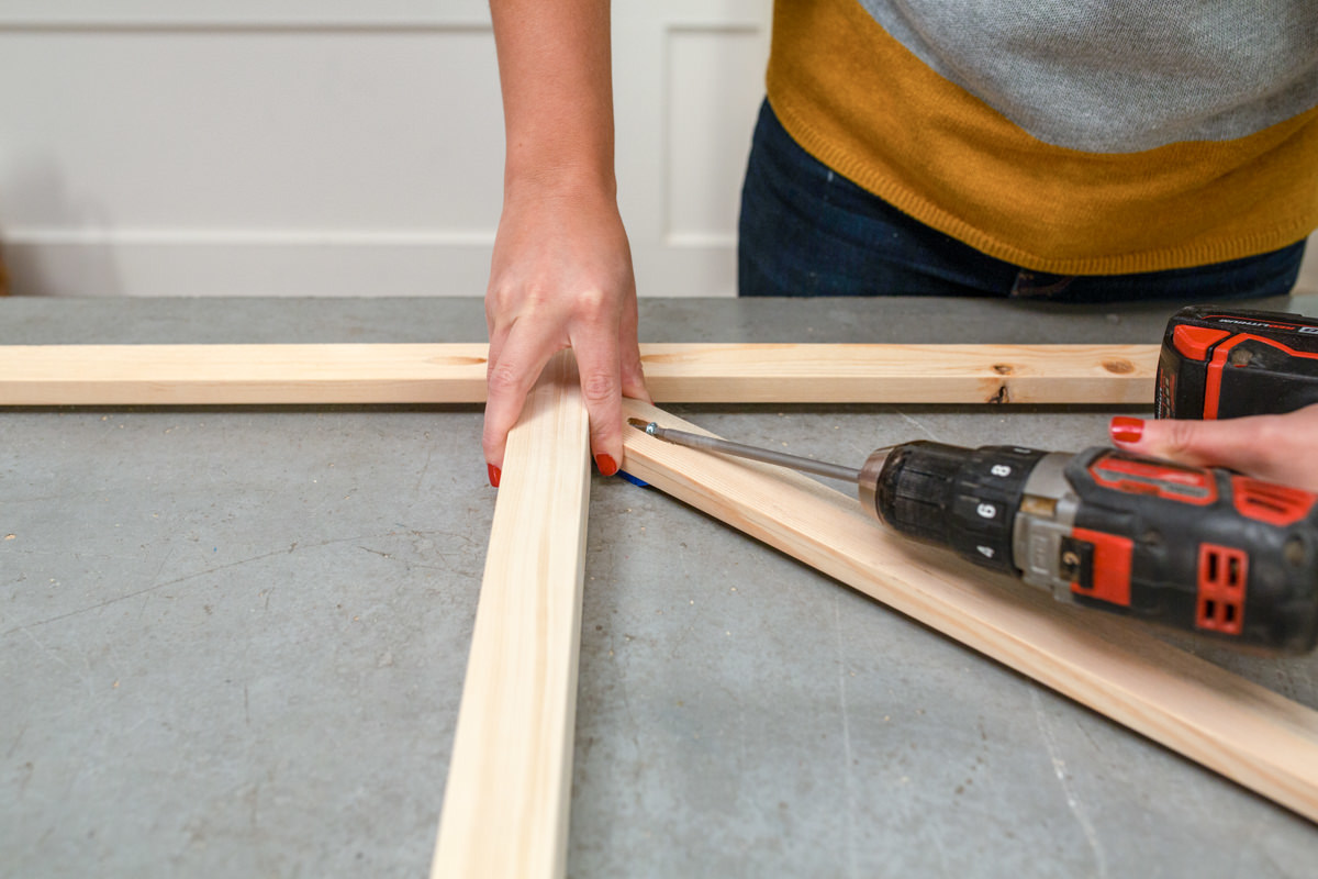 Add crisscross supports Add crisscross supports