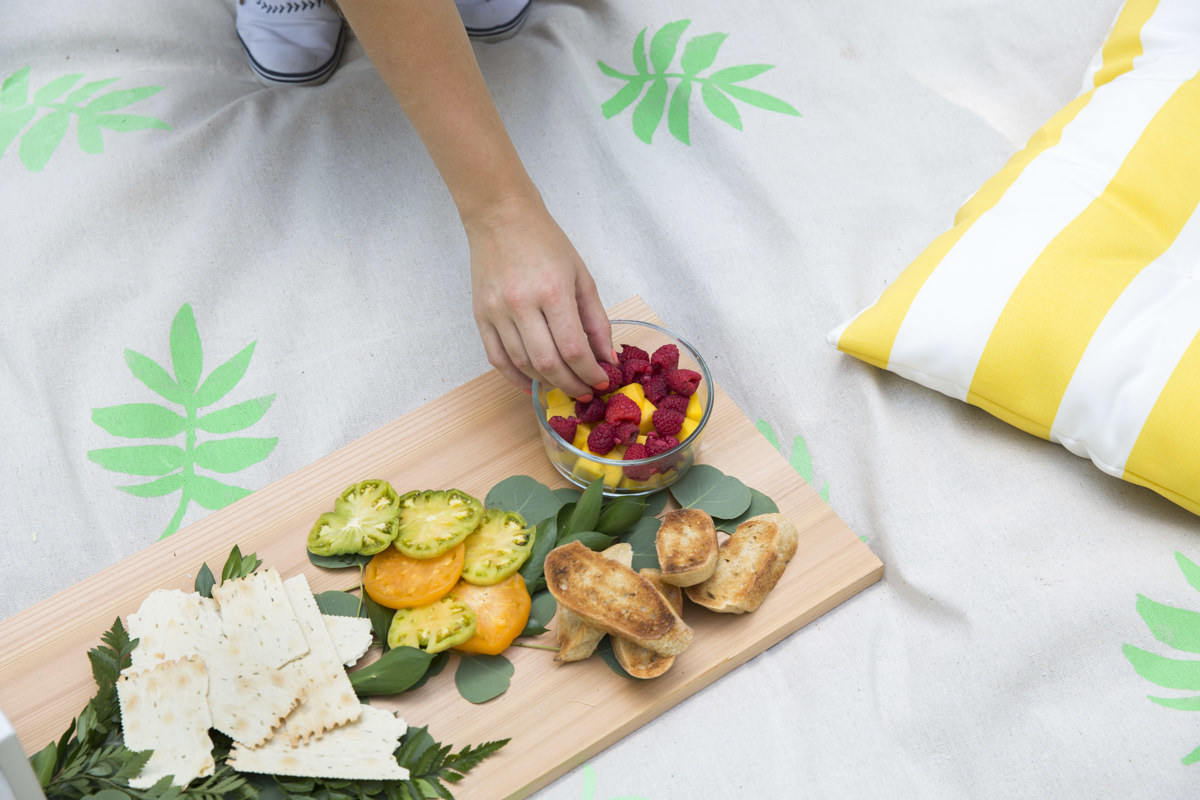 How to Make a Picnic Blanket Out of a Drop Cloth