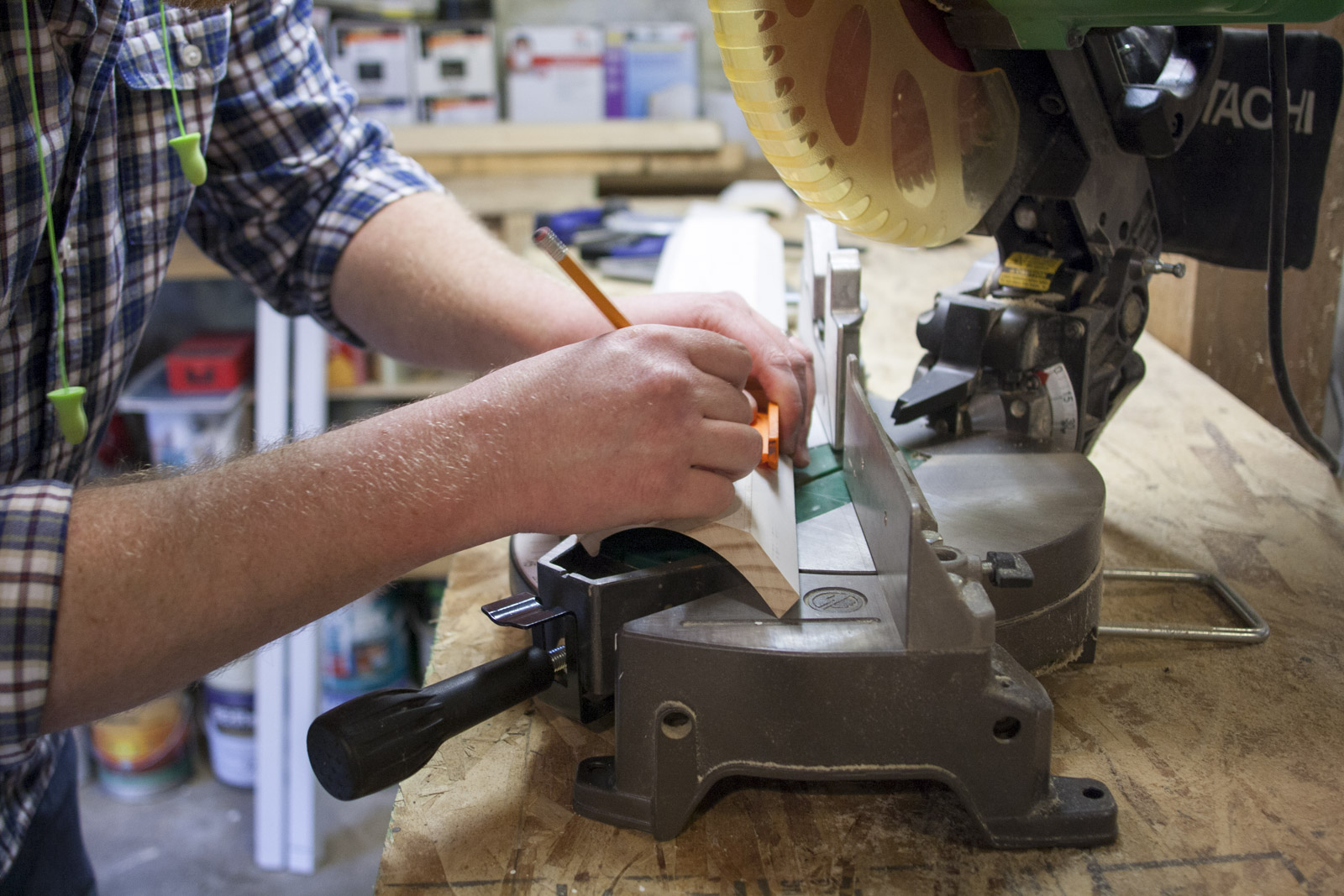 How to Build a DIY Crown Moulding Bookshelf Home Interior Projects