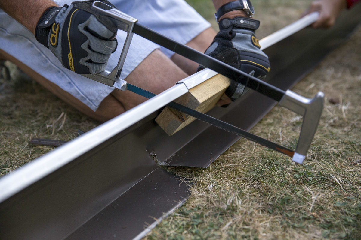 How to Install a Gutter for a Patio Dry Space