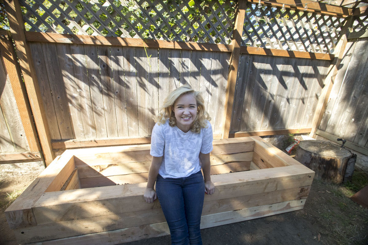 make a juniper raised bed at Seattle garden show make a juniper raised bed at Seattle garden show