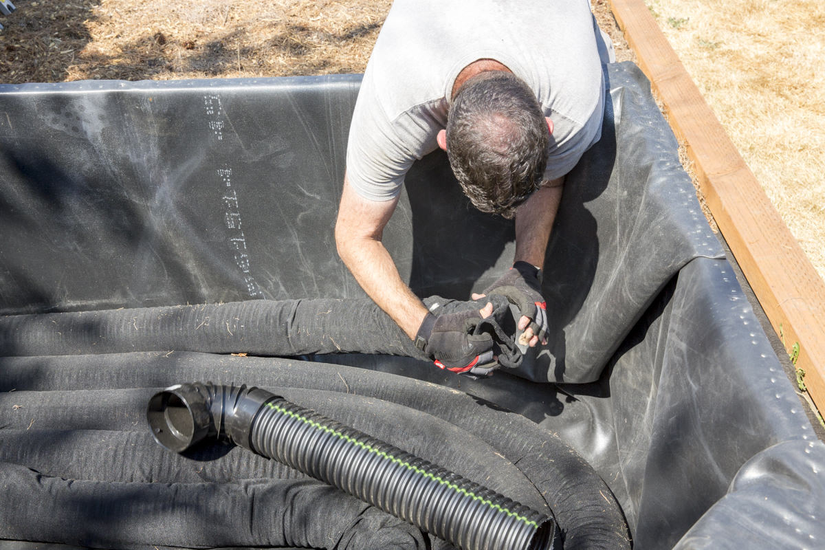 How to Build a SelfWatering Raised Bed Part 2 Installing the Irrigation Dunn DIY
