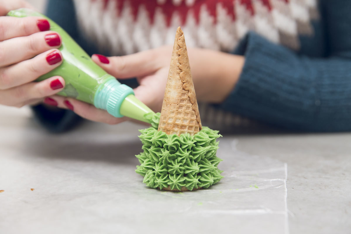 decorating ice cream cone for christmas project decorating ice cream cone for christmas project