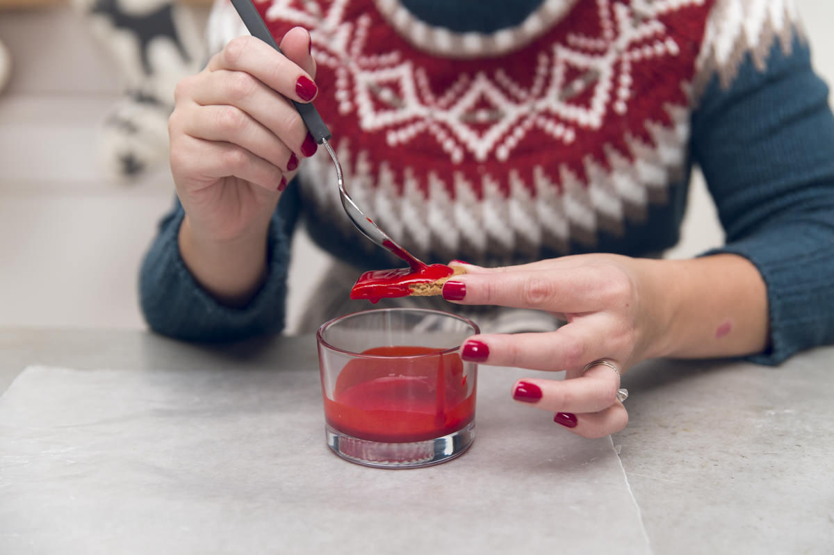 red icing on gingerbread cracker red icing on gingerbread cracker
