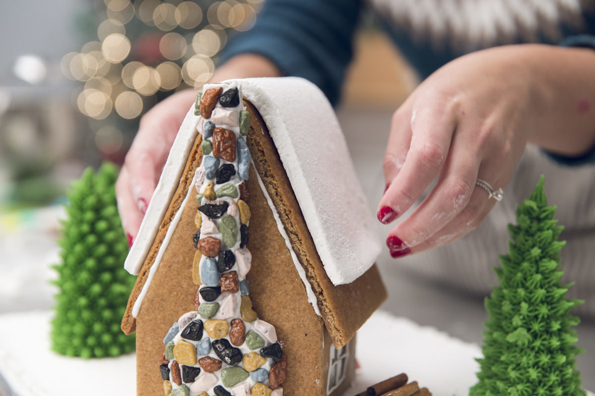 adding snow to roof of gingerbread house adding snow to roof of gingerbread house