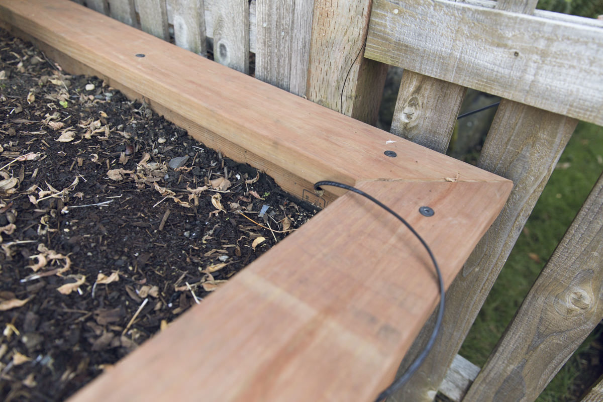 wire in raised bed planter wire in raised bed planter