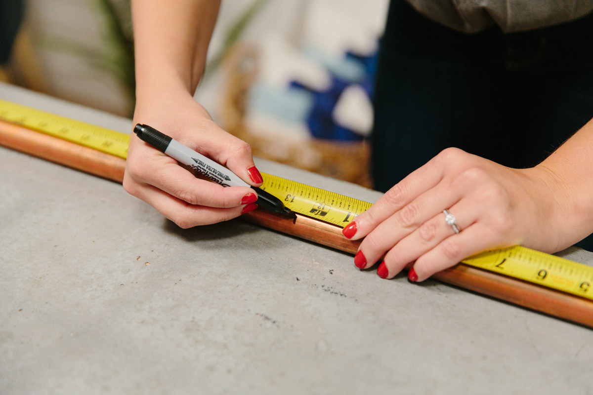 Sew Many Ways: DIY Under Sink Paper Towel Holder…2 Hooks and Ribbon!