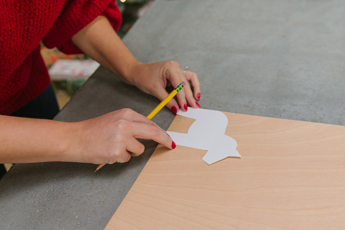 Trace horse template onto wood Trace horse template onto wood